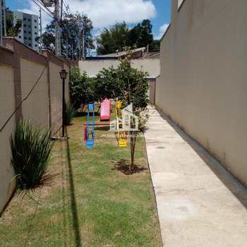Apartamento em Sorocaba, bairro Caguassu
