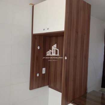 Apartamento em Sorocaba, bairro Caguassu