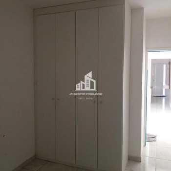 Apartamento em Sorocaba, bairro Caguassu