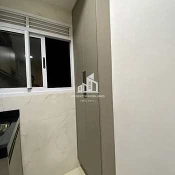 Apartamento em Sorocaba, bairro Vila Carvalho