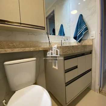 Apartamento em Sorocaba, bairro Vila Carvalho