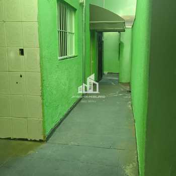Casa em Sorocaba, bairro Jardim Portal do Itavuvu