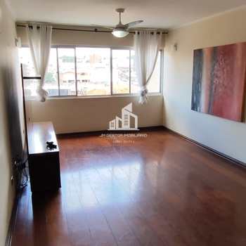 Apartamento em Sorocaba, bairro Centro