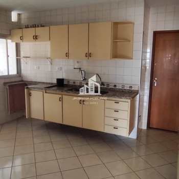 Apartamento em Sorocaba, bairro Centro