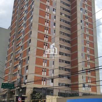 Apartamento em Sorocaba, bairro Centro