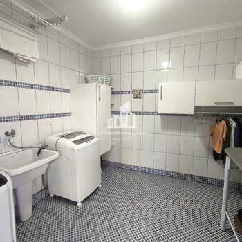 Sobrado em Sorocaba, bairro Jardim Prestes de Barros