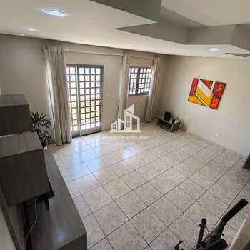 Sobrado em Sorocaba, bairro Jardim Prestes de Barros