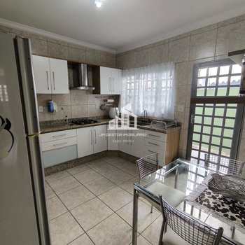 Sobrado em Sorocaba, bairro Jardim Prestes de Barros