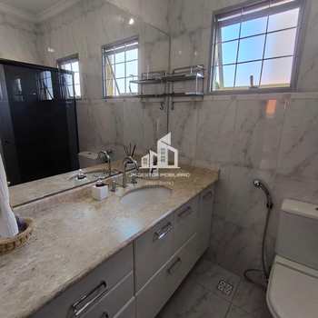 Sobrado em Sorocaba, bairro Jardim Prestes de Barros