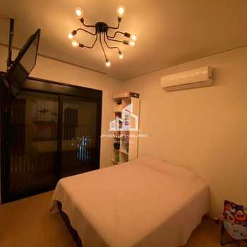 Casa de Condomínio em Sorocaba, bairro Parque Residencial Villa dos Inglezes