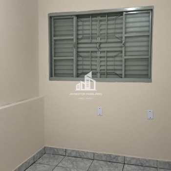 Casa em Sorocaba, bairro Jardim Portal do Itavuvu