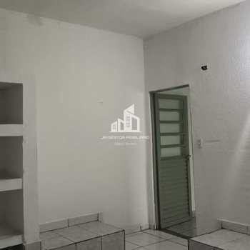 Casa em Sorocaba, bairro Jardim Portal do Itavuvu