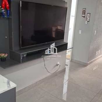 Apartamento em Sorocaba, bairro Vila Fiori