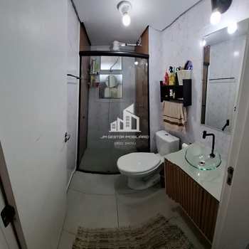 Apartamento em Sorocaba, bairro Vila Fiori