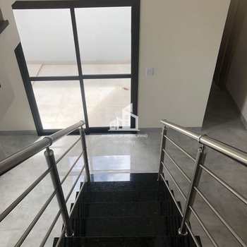 Sobrado de Condomínio em Tatuí, bairro Residencial Bosques dos Ipês