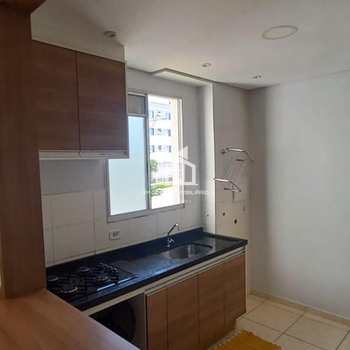 Apartamento em Sorocaba, bairro Caguassu