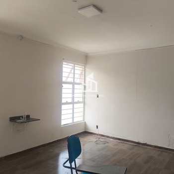 Casa Comercial em Sorocaba, bairro Vila Trujillo
