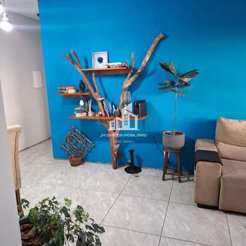 Apartamento em Sorocaba, bairro Jardim Maria Eugênia