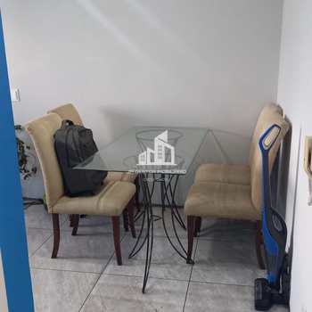 Apartamento em Sorocaba, bairro Jardim Maria Eugênia