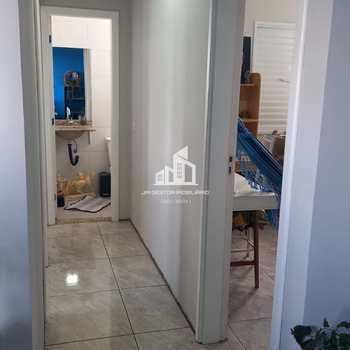 Apartamento em Sorocaba, bairro Jardim Maria Eugênia