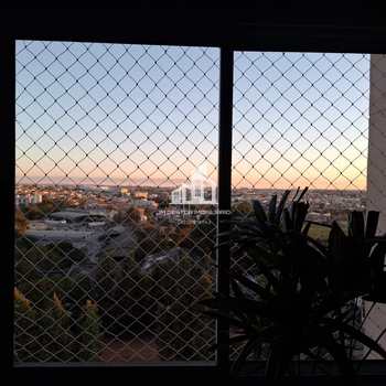 Apartamento em Sorocaba, bairro Jardim Maria Eugênia