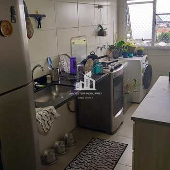 Apartamento em Sorocaba, bairro Jardim Maria Eugênia