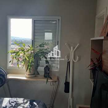 Apartamento em Sorocaba, bairro Jardim Maria Eugênia