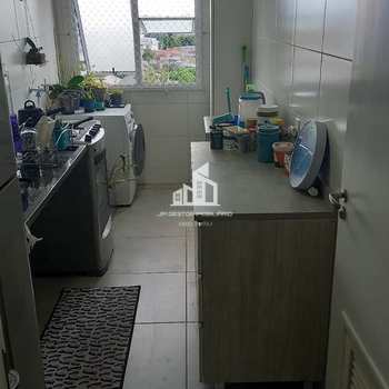 Apartamento em Sorocaba, bairro Jardim Maria Eugênia