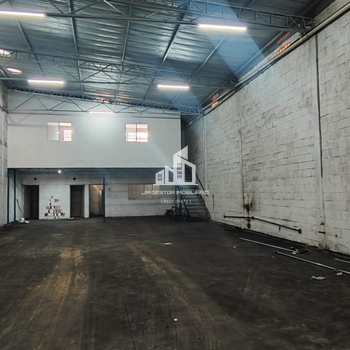 Galpão em Sorocaba, bairro Jardim Cruz de Ferro