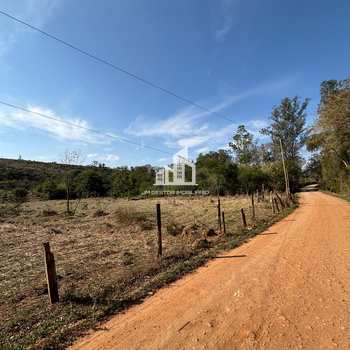 Sítio em Tatuí, bairro Jurumirim