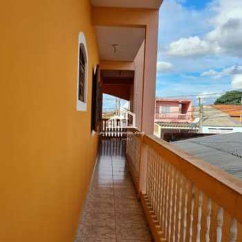 Casa em Sorocaba, bairro Vila Nova Sorocaba