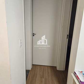 Apartamento em Sorocaba, bairro Vila Fiori