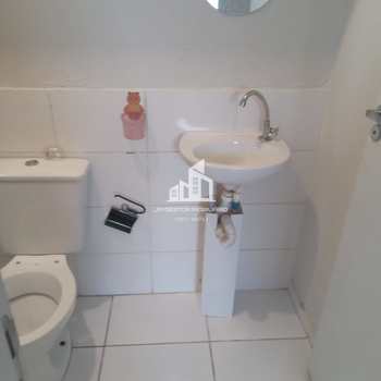 Apartamento em Votorantim, bairro Jardim Araújo