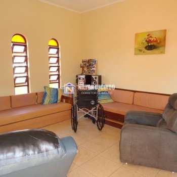 Casa em Praia Grande, bairro Vilamar