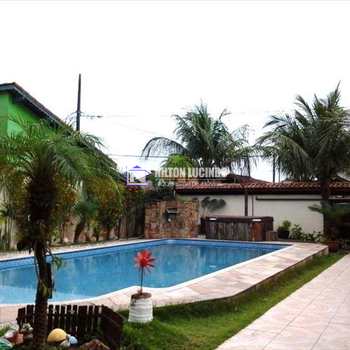 Casa em Praia Grande, bairro Maracanã