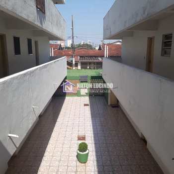 Kitnet em Praia Grande, bairro Maracanã