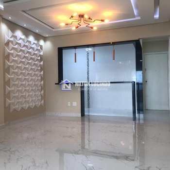 Apartamento em Praia Grande, bairro Tupi