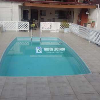 Casa em Praia Grande, bairro Maracanã