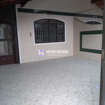 Casa em Praia Grande, bairro Maracanã