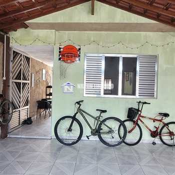 Casa em Praia Grande, bairro Maracanã