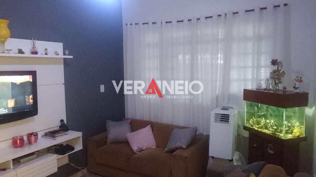 Casa em Praia Grande, no bairro Guilhermina