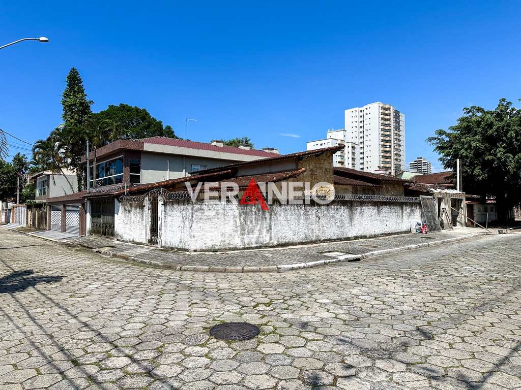 Casa em Praia Grande, no bairro Canto do Forte