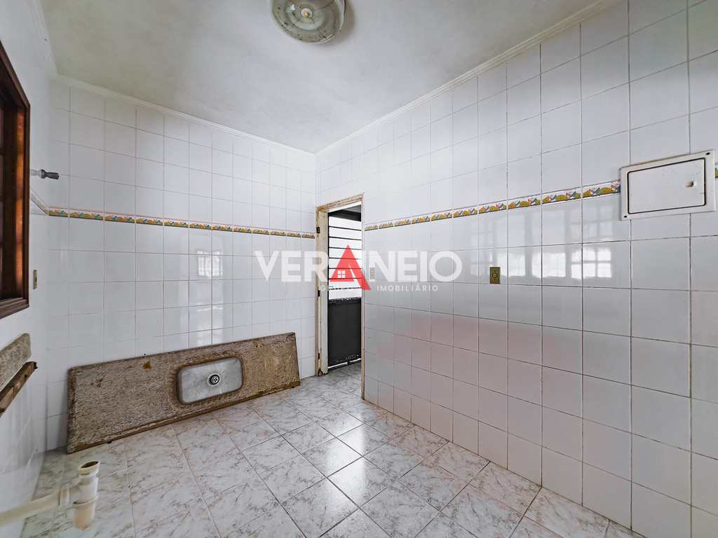 Casa em Praia Grande, no bairro Canto do Forte