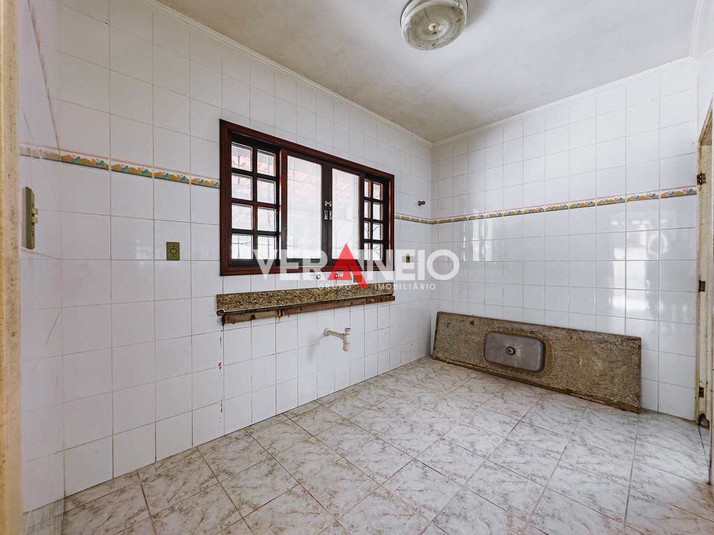 Casa em Praia Grande, no bairro Canto do Forte