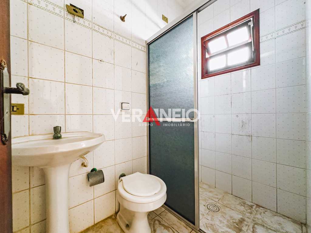 Casa em Praia Grande, no bairro Canto do Forte