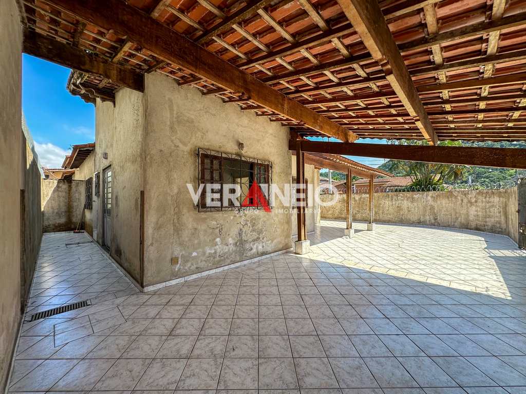 Casa em Praia Grande, no bairro Canto do Forte