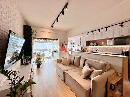 Apartamento, código 8046 em Praia Grande, bairro Caiçara