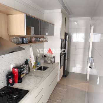 Apartamento em Praia Grande, bairro Guilhermina