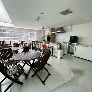 Apartamento em Praia Grande, bairro Guilhermina