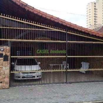 Casa em Praia Grande, bairro Tupi